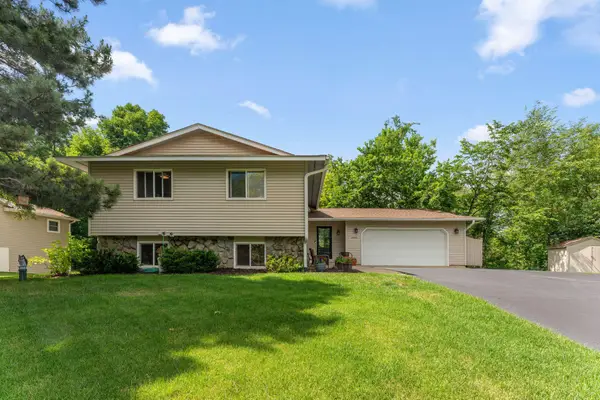 16320 Lake Ridge Drive, Maple Grove, MN 55311