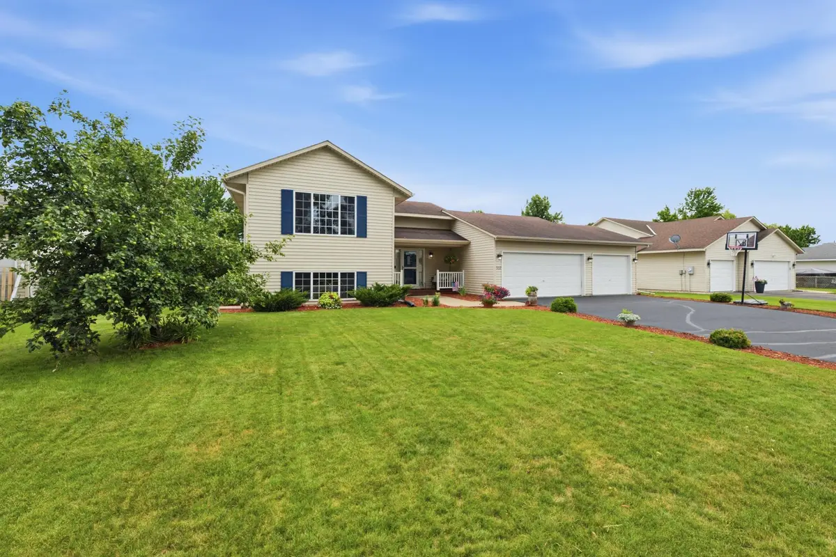 717 Heritage Lane, Belle Plaine, MN 56011 - #1