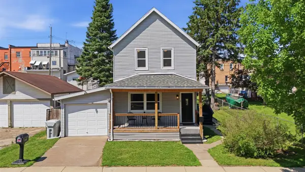216 1st St Sw, Chisholm, MN 55719