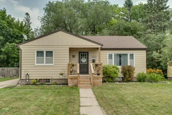 424 15th Street S, Moorhead, MN 56560