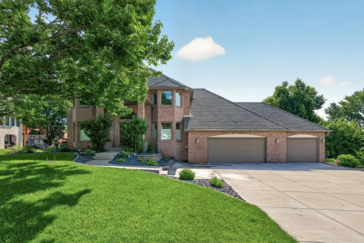 4283 Hillview Lane, Vadnais Heights, MN 55127 - #1