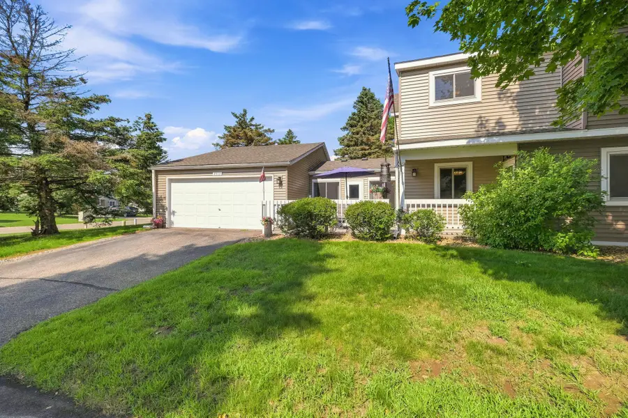 2513 Wimbledon Place, Woodbury, MN 55125 - #3