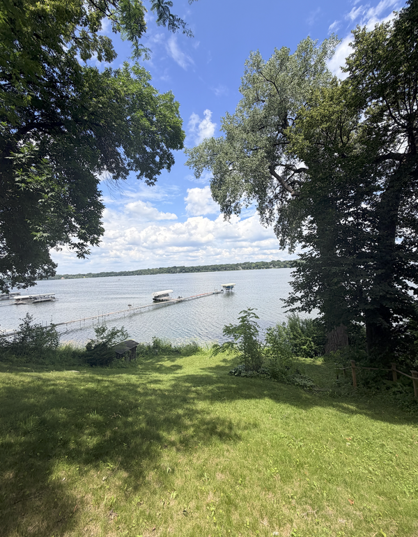 168 Peninsula Road, Medicine Lake, MN 55441