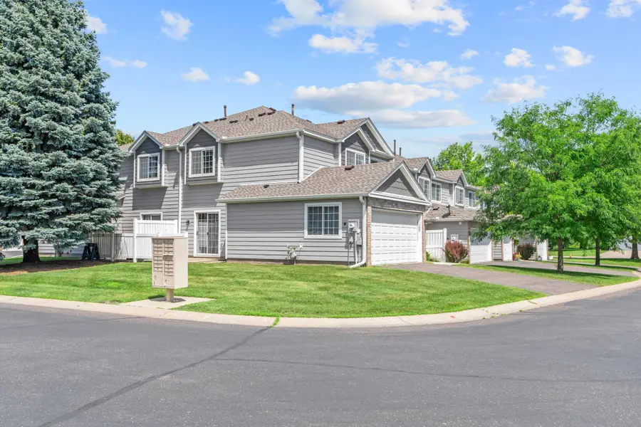 623 Mariner Way, Woodbury, MN 55129 - #2