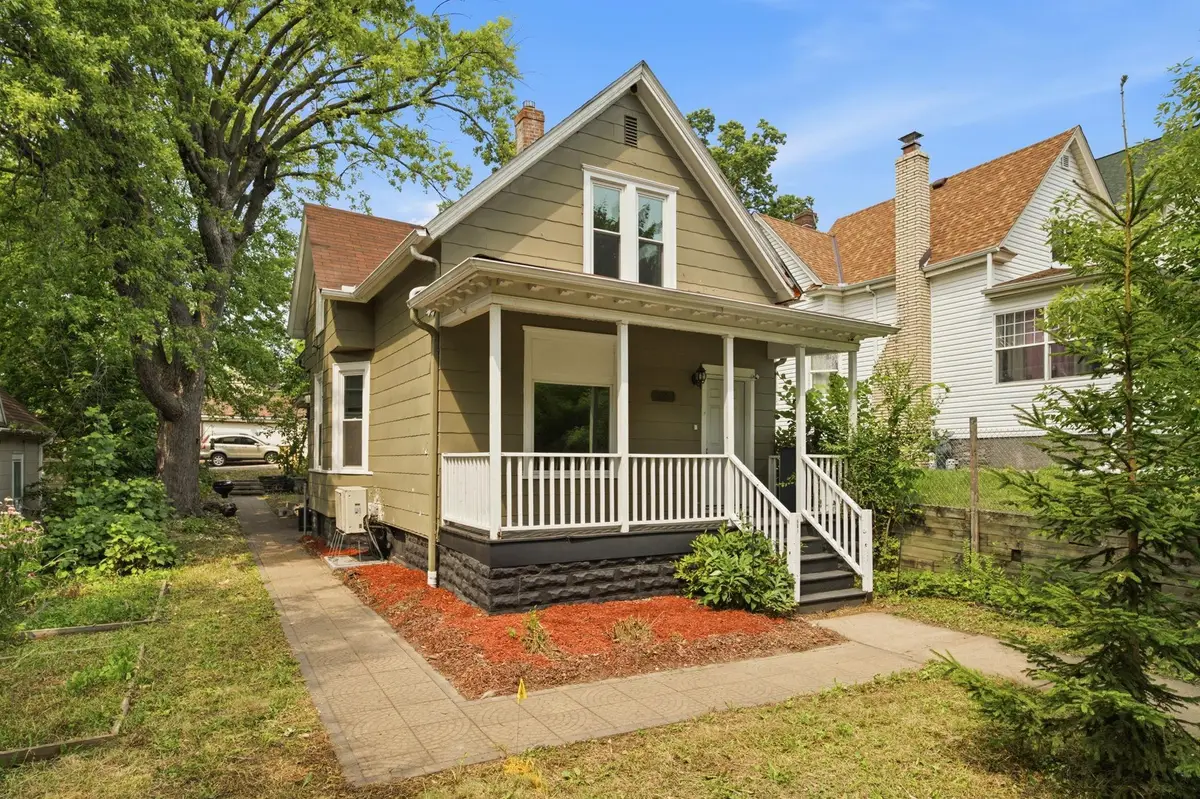 661 Magnolia Avenue E, Saint Paul, MN 55106 - #1