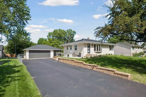 5919 Carlson Street, Shoreview, MN 55126