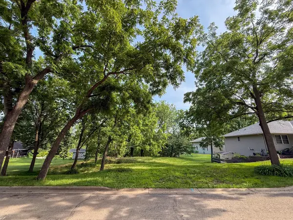 2213 Hiersche Road, Faribault, MN 55021