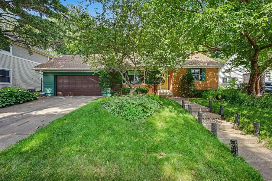 885 Old Lexington Avenue, Saint Paul, MN 55116 - #2