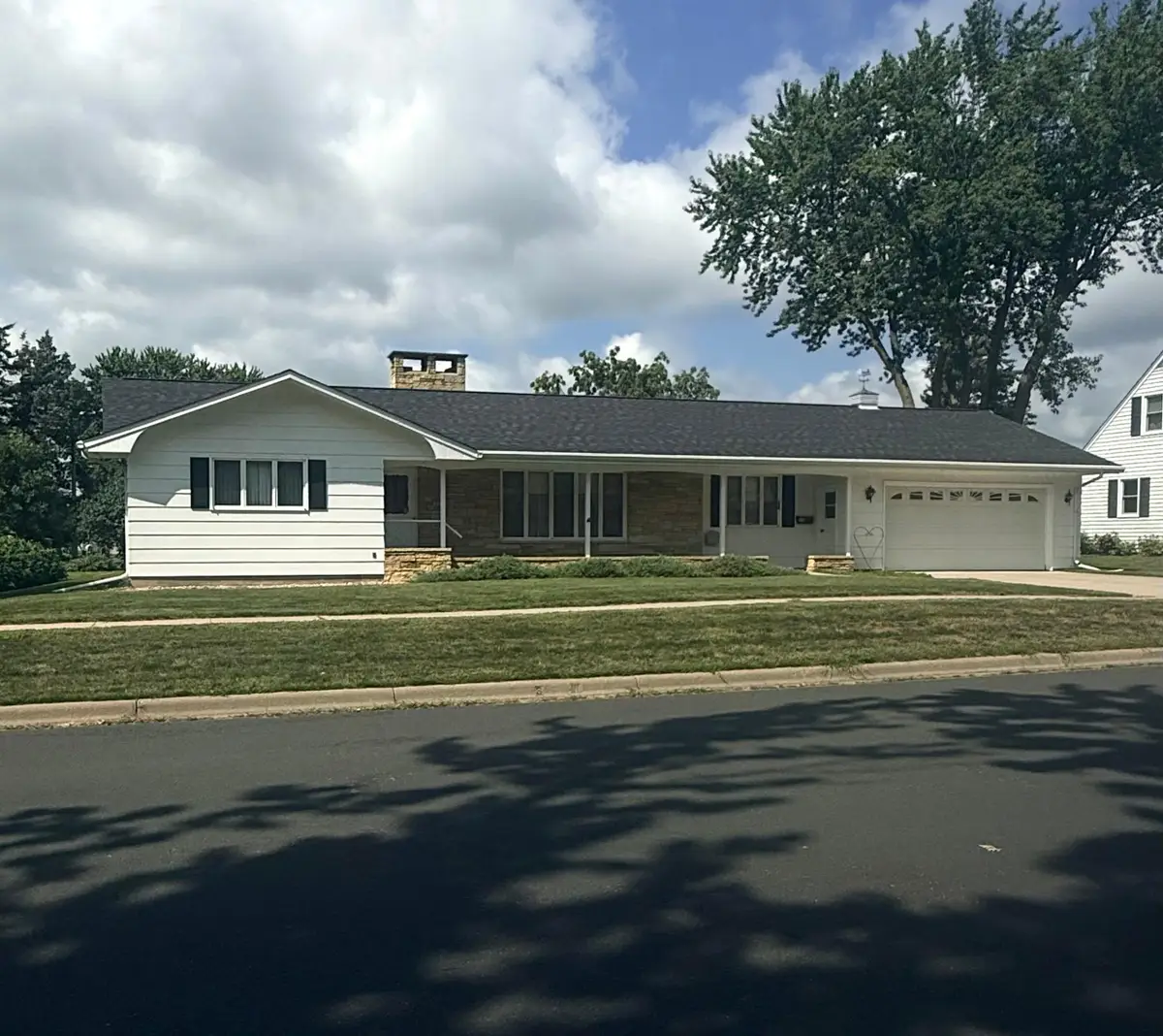 320 S Cedar Street, Belle Plaine, MN 56011 - #1
