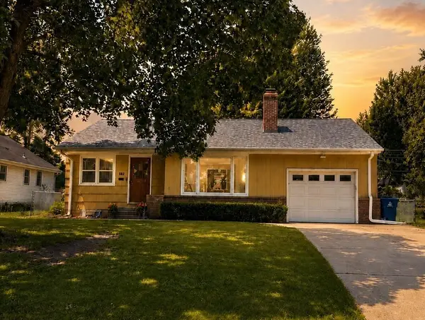 302 Herman Terrace, Hopkins, MN 55343