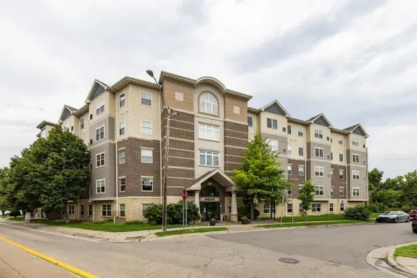 4824 E 53rd Street #503, Minneapolis, MN 55417