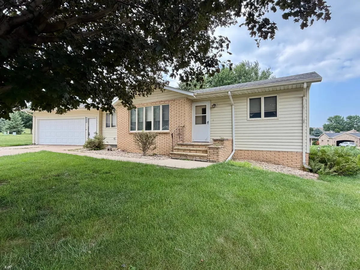 1111 Elm Cove, Luverne, MN 56156 - #1