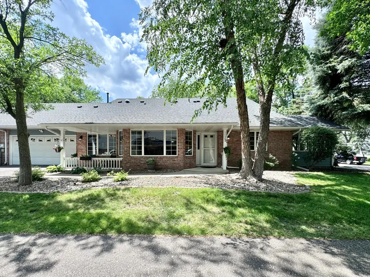 1130 Rose Place, Roseville, MN 55113 - #1