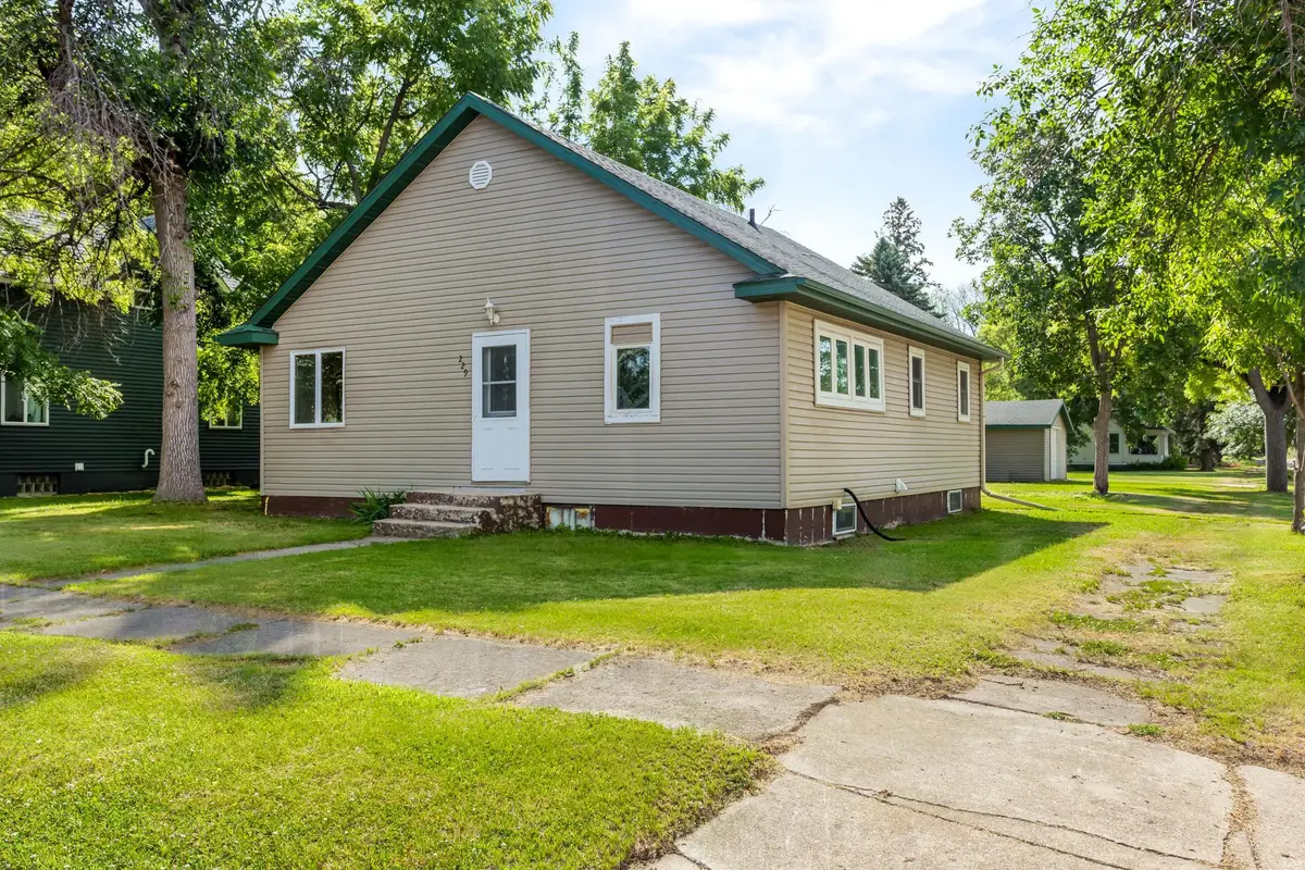 229 7th Avenue, Enderlin, ND 58027 - #1