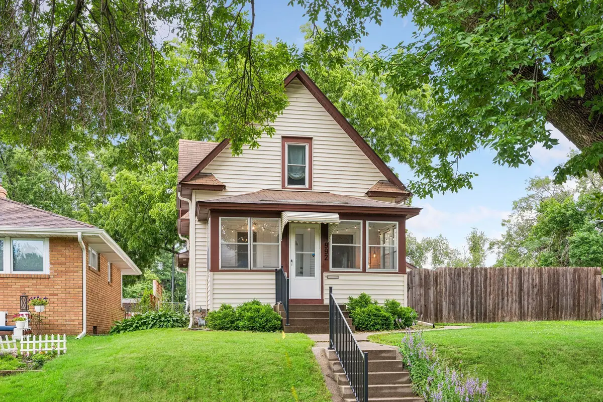 992 Bellows Street, West Saint Paul, MN 55118 - #1