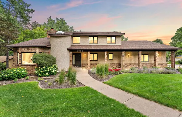8030 Somerset Road, Woodbury, MN 55125