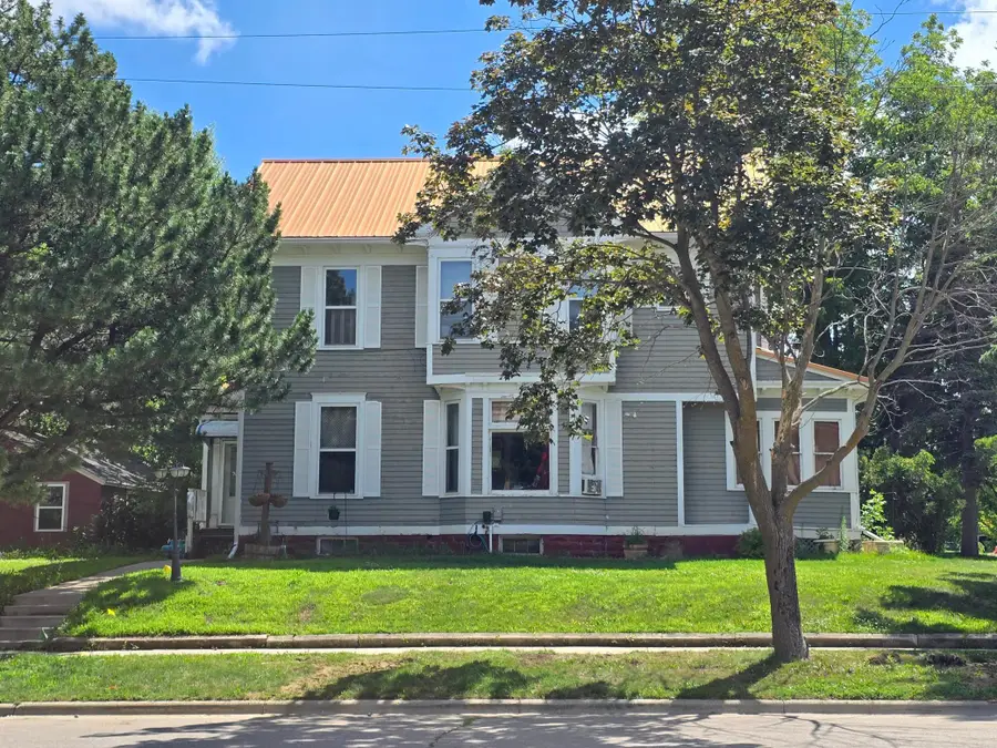 103 4th Street Se, Pipestone, MN 56164 - #2
