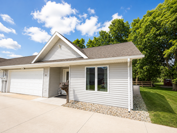 86 Knopp Valley Drive, Winona, MN 55987