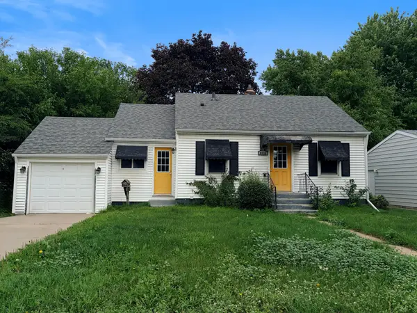 6716 Cedar Lake Road S, Saint Louis Park, MN 55426