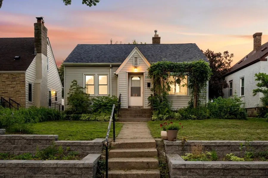 3039 Cleveland Street Ne, Minneapolis, MN 55418 - #2