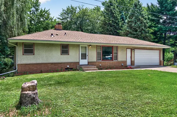 6911 E River Road Ne, Fridley, MN 55432