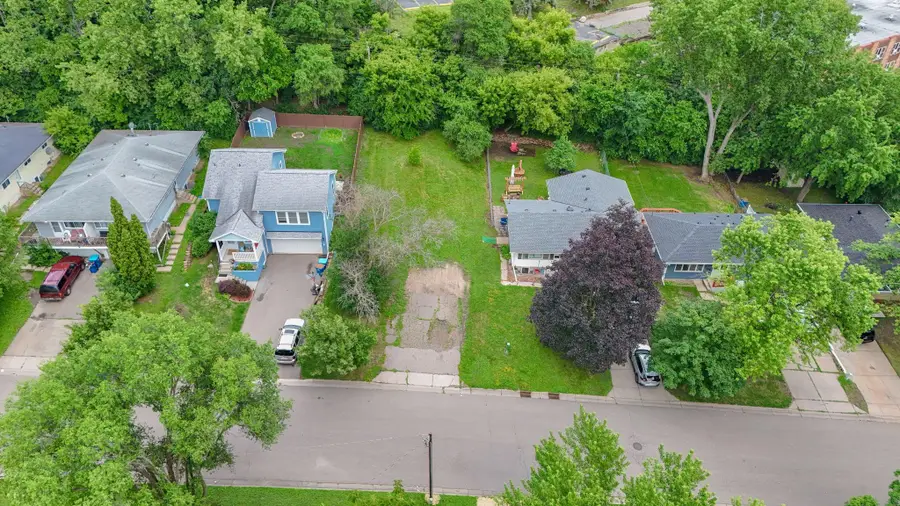 3204 Grimes Avenue N, Robbinsdale, MN 55422 - #2