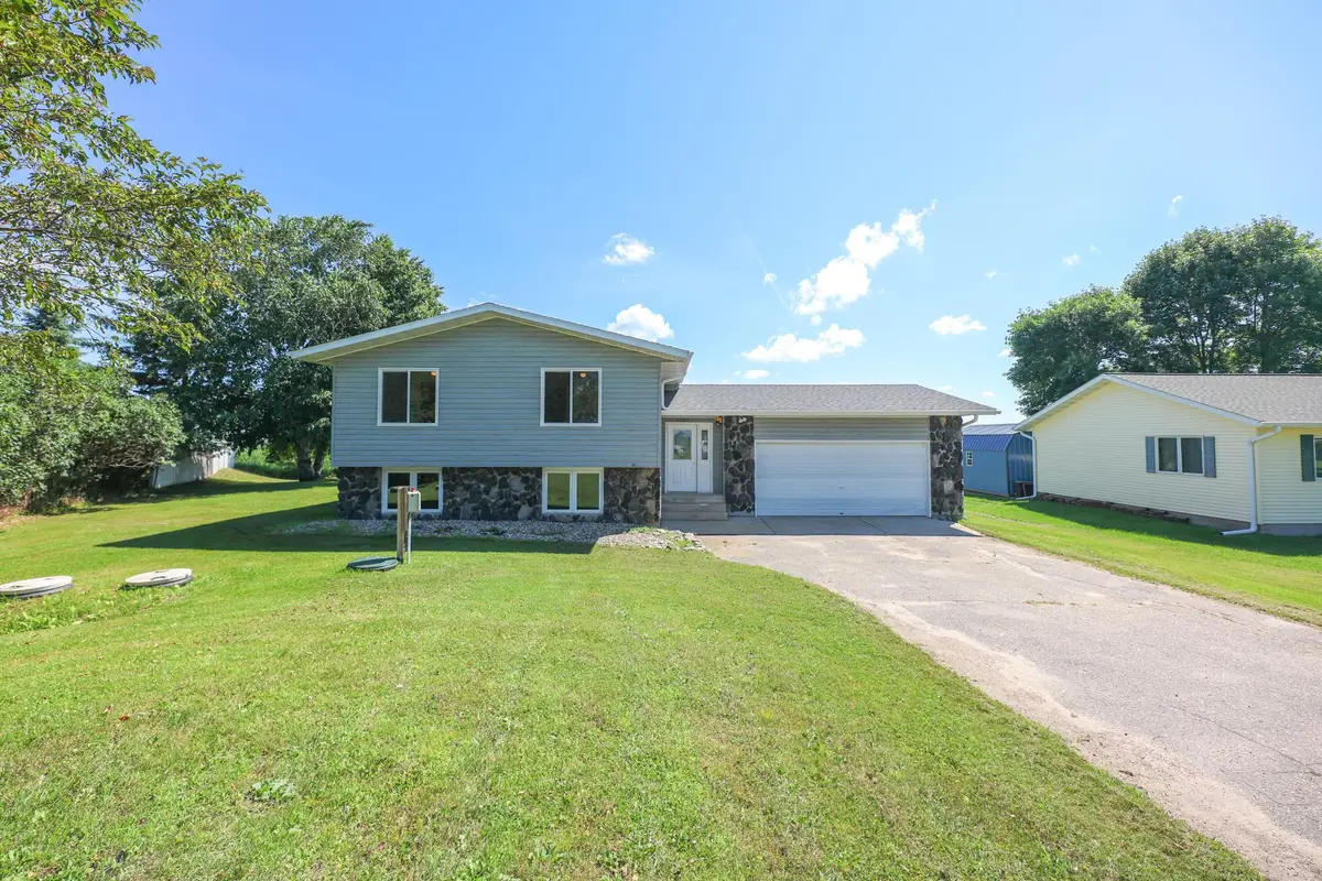 1097 Trisco Cove Drive Se, Osakis, MN 56360 - #1