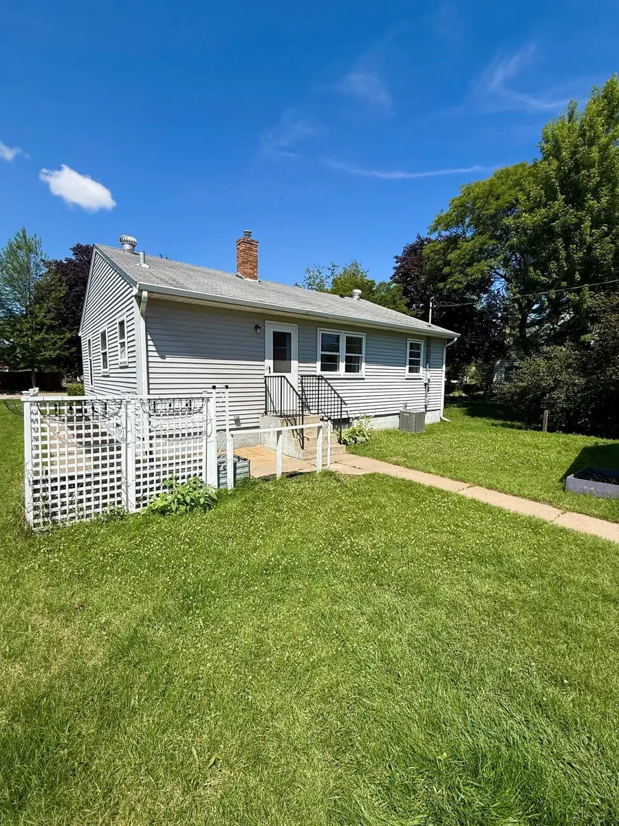 615 2nd Avenue Nw, New Brighton, MN 55112 - #2