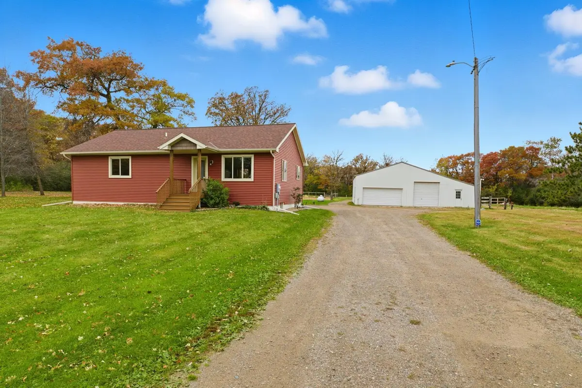 3135 Quarry Road Ne, Sauk Rapids, MN 56379 - #1