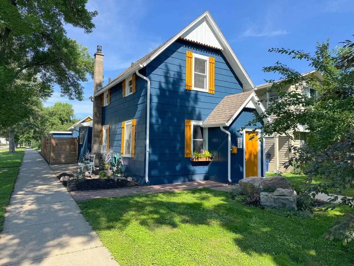 624 S Oak Street, Fergus Falls, MN 56537 - #1