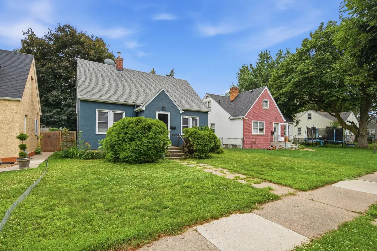 1828 Bush Avenue E, Saint Paul, MN 55119 - #1