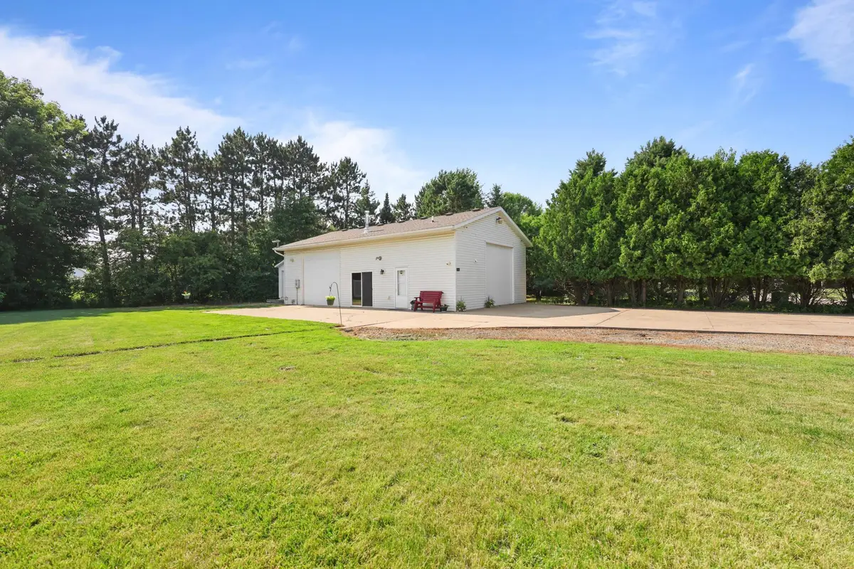 1080 3rd Avenue Ne, Milaca, MN 56353 - #1
