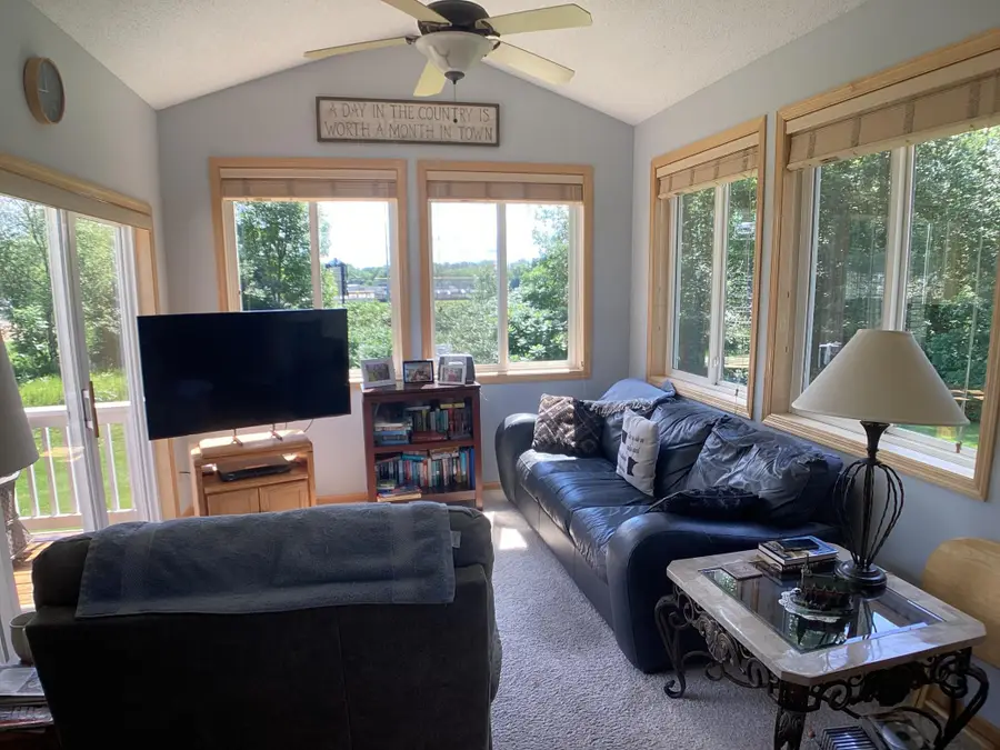 3827 Meadowview Way, Saint Bonifacius, MN 55375 - #3