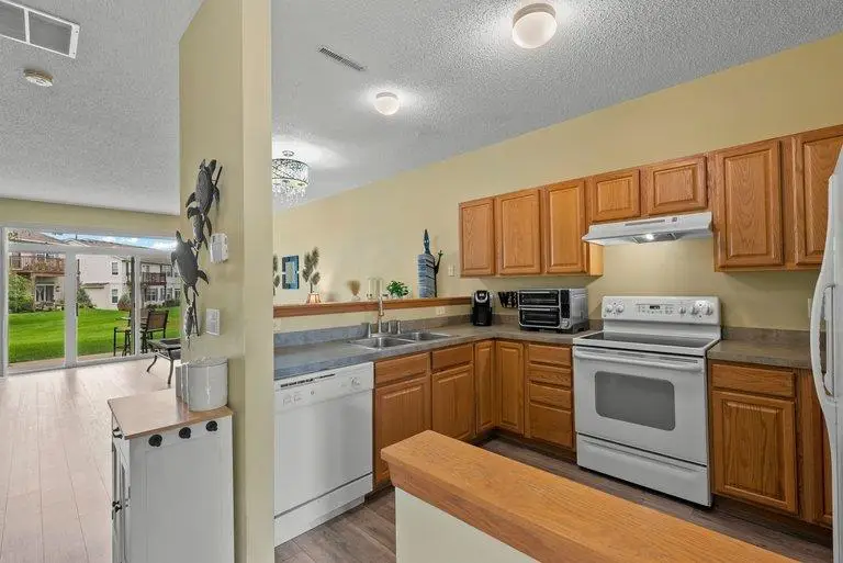 657 Providence Drive, Shakopee, MN 55379 - #3