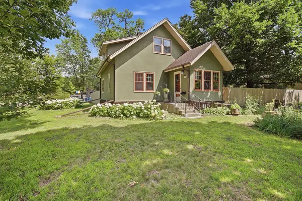 3856 Welcome Avenue N, Robbinsdale, MN 55422