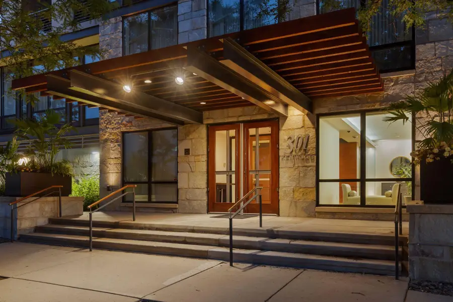 301 Kenwood Parkway #601, Minneapolis, MN 55403 - #3