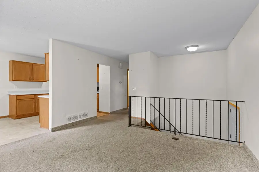 16870 Glencoe Avenue, Lakeville, MN 55044 - #2