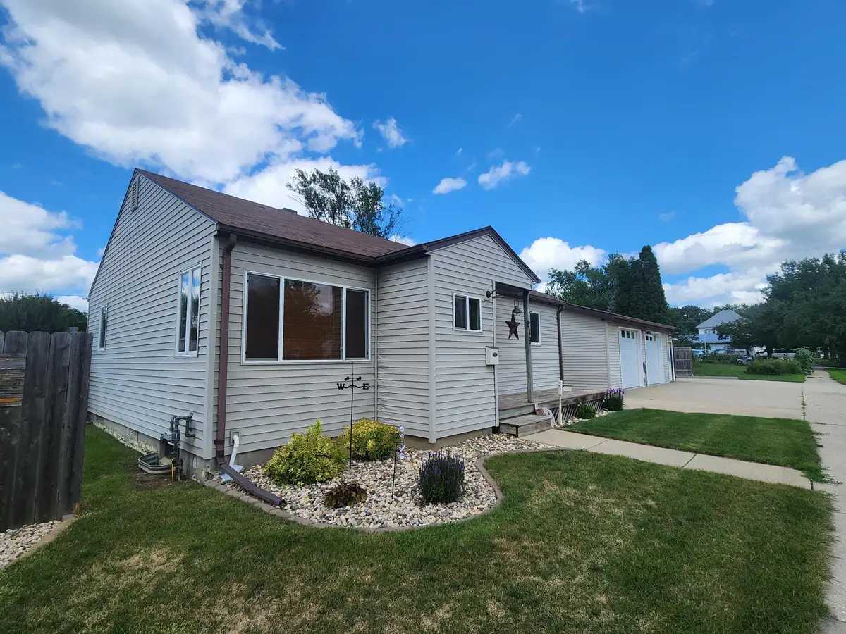 819 2nd Street Sw, Pipestone, MN 56164 - #1