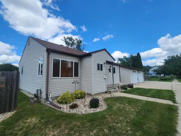 819 2nd Street Sw, Pipestone, MN 56164