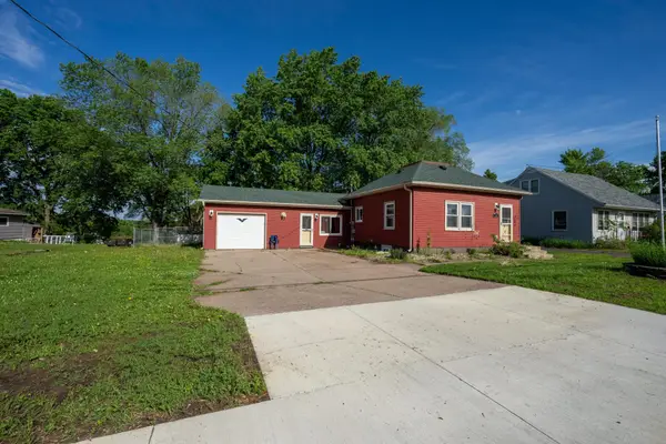 610 N 4th Street, Le Sueur, MN 56058