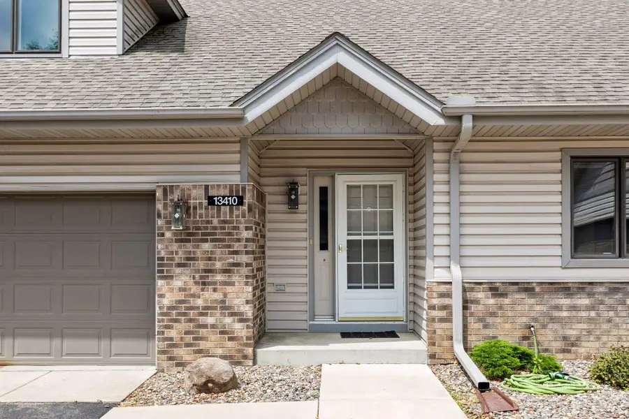 13410 Parkwood Drive, Burnsville, MN 55337 - #2