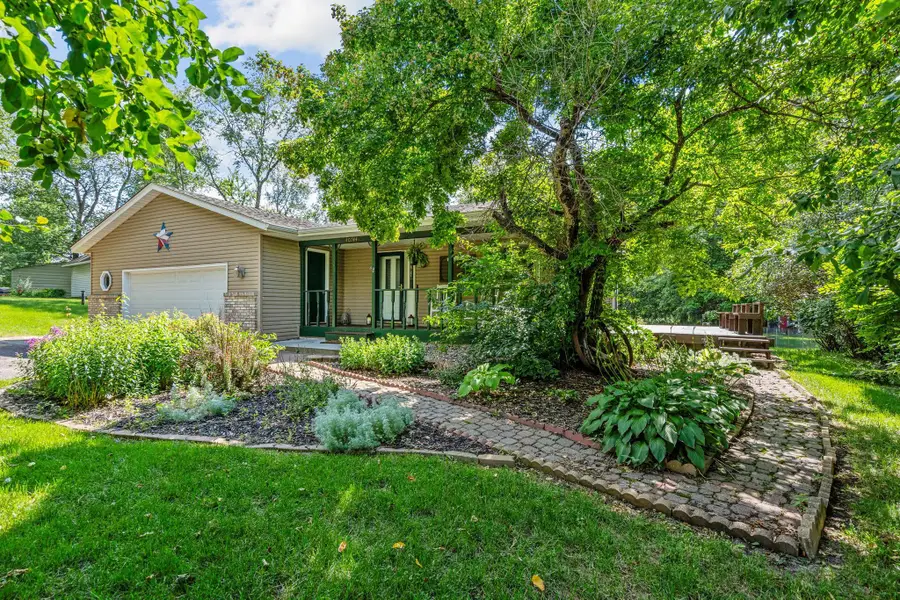 40744 Fenian Way, North Branch, MN 55056 - #2
