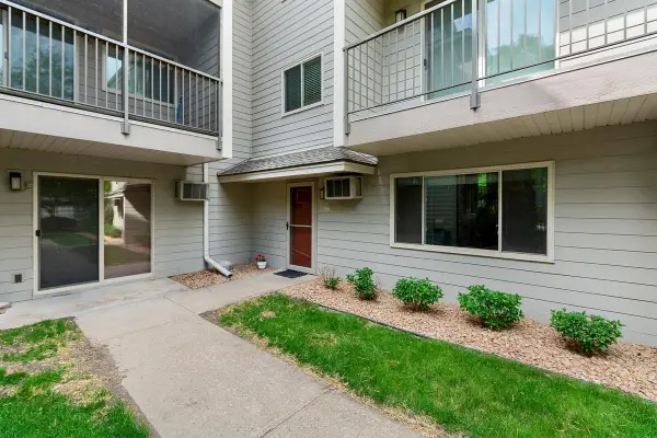 2110 Ridge Drive #13, Saint Louis Park, MN 55416