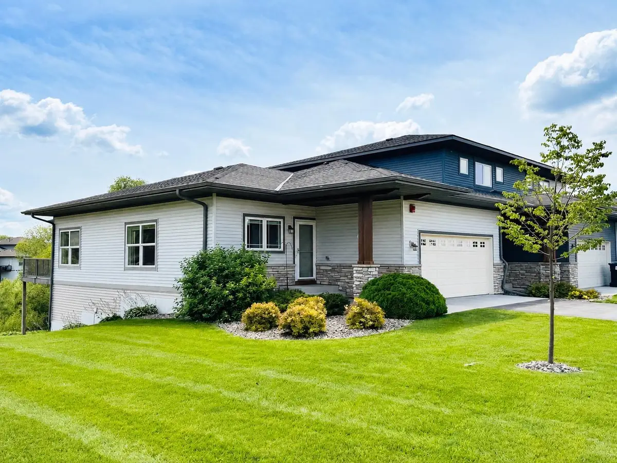 1246 Vernon Drive, Carver, MN 55315 - #1