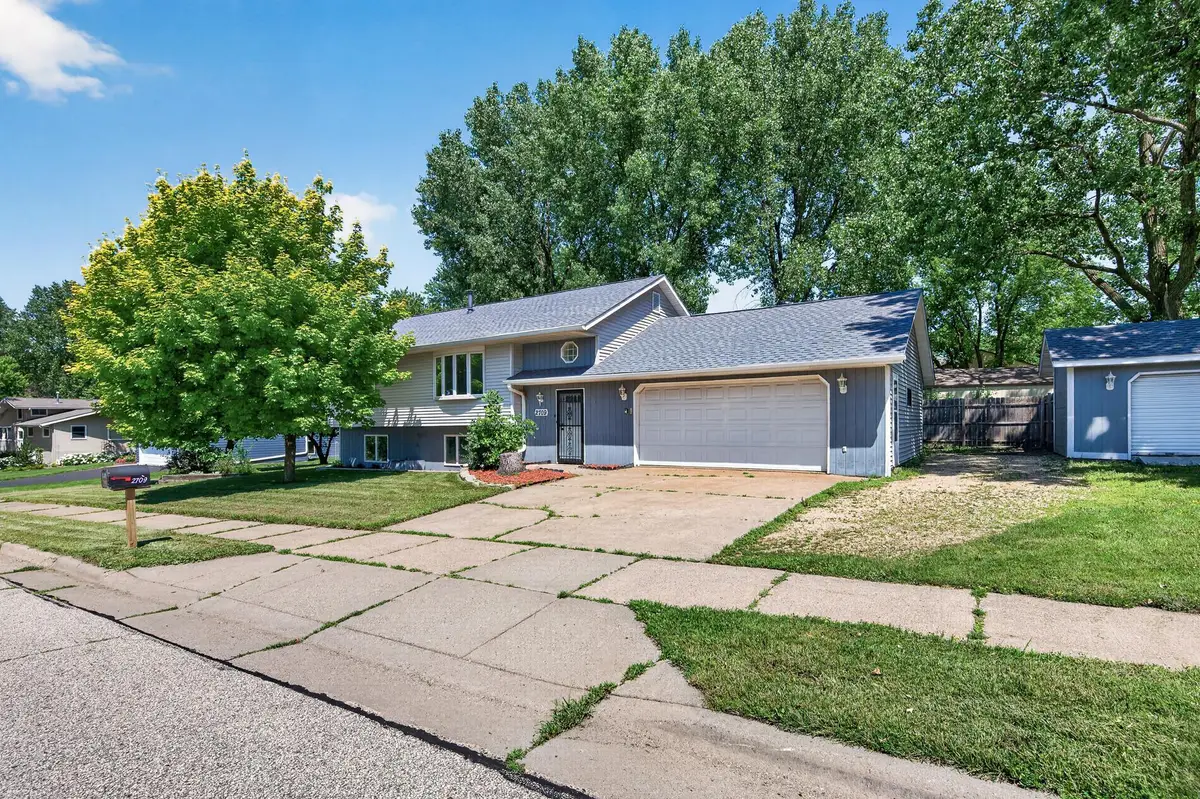 2709 Holloway Avenue E, North Saint Paul, MN 55109 - #1