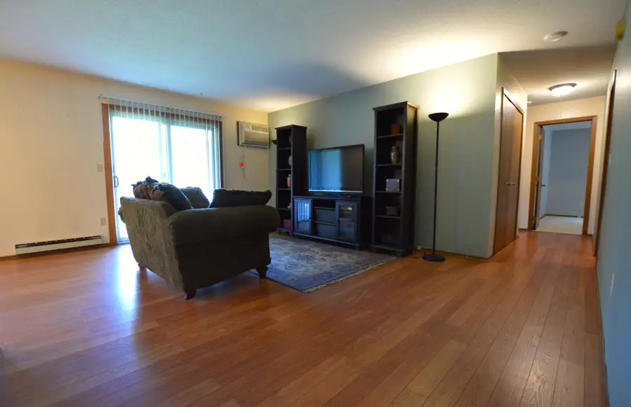 1585 Cohansey Street #101, Saint Paul, MN 55117 - #3