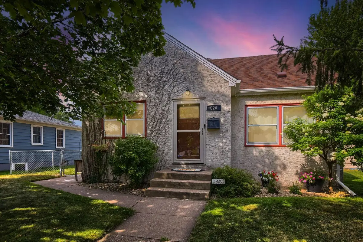 820 4th Avenue S, South Saint Paul, MN 55075 - #1