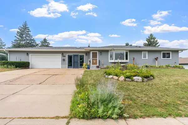 6841 Carmen Avenue, Inver Grove Heights, MN 55076