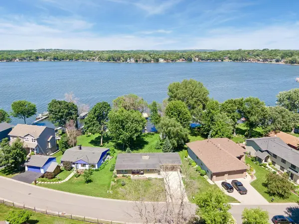 2760 S Shore Drive, Prior Lake, MN 55372