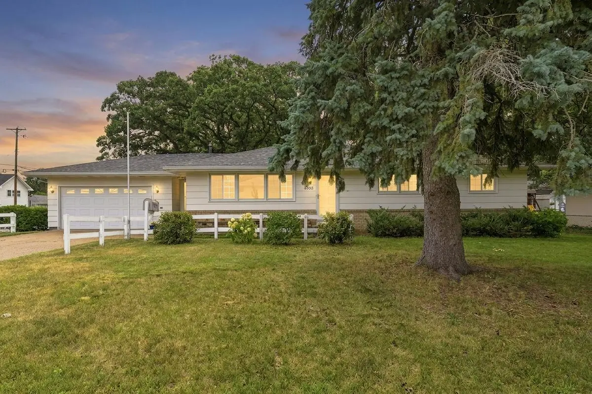 4855 7th Street Ne, Columbia Heights, MN 55421 - #1
